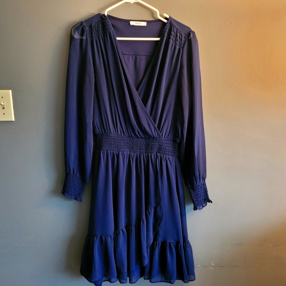 Ricki's long sleeved dress size medium - Picture 1 of 3